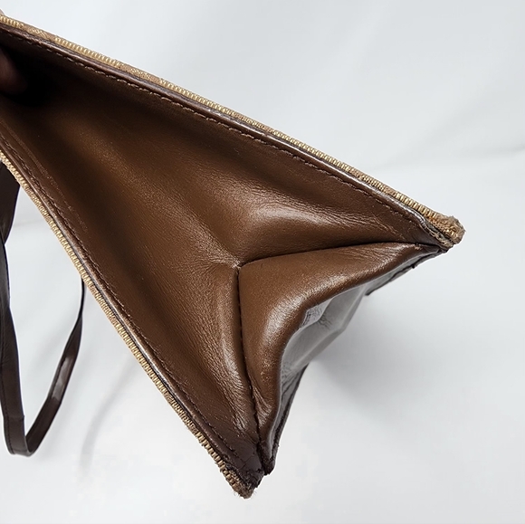 Gucci Vintage Canvas & Leather Shoulder Bag - Picture 10 of 14